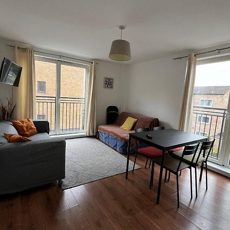 Bai Amazing 5 Sleeper Flat In London Zone 2 Apartment Exterior photo
