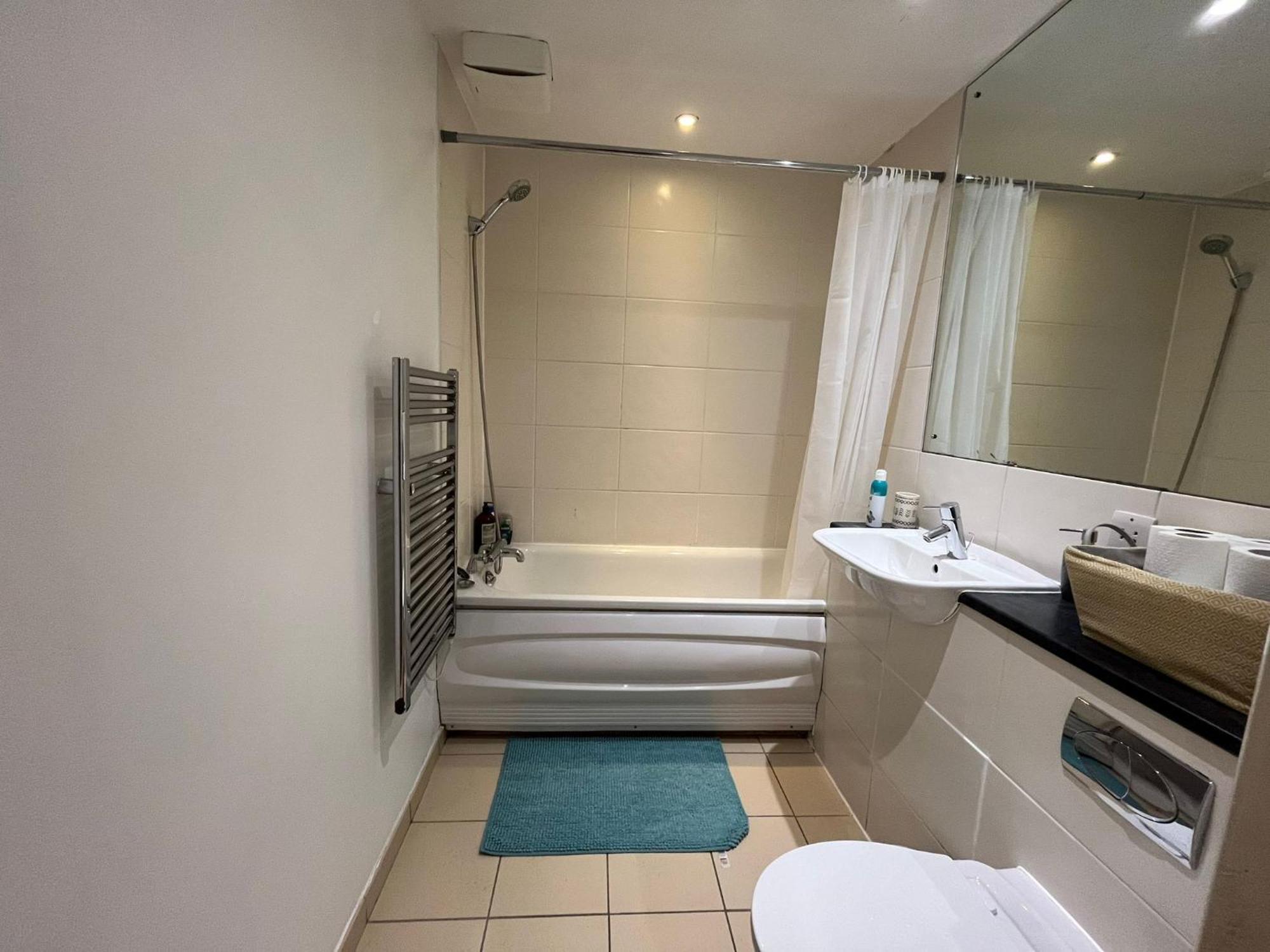 Bai Amazing 5 Sleeper Flat In London Zone 2 Apartment Exterior photo